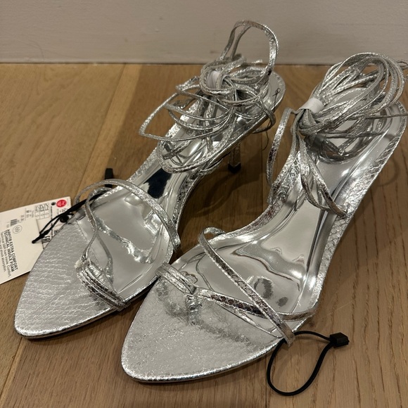 Never Worn Zara Metallic Heeled Sandals US-6.5 - Picture 2 of 5